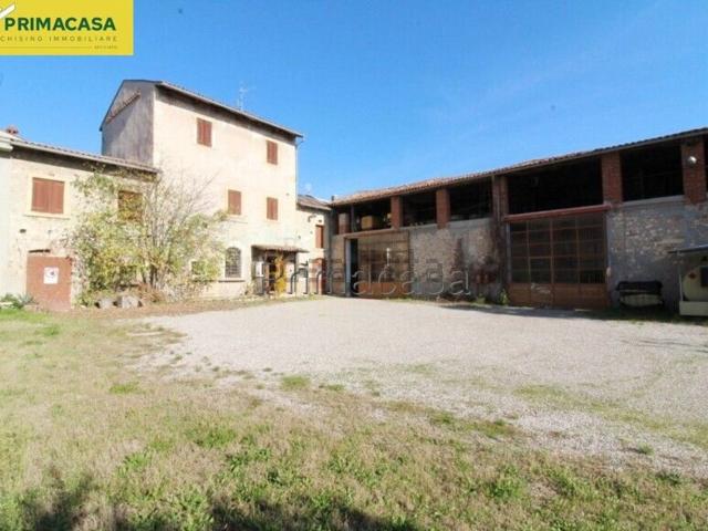 Proprietà rustica in vendita di 720 m² in Via G. Campostrini