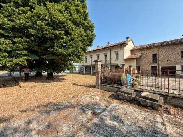 Proprietà rustica in vendita di 734 m²