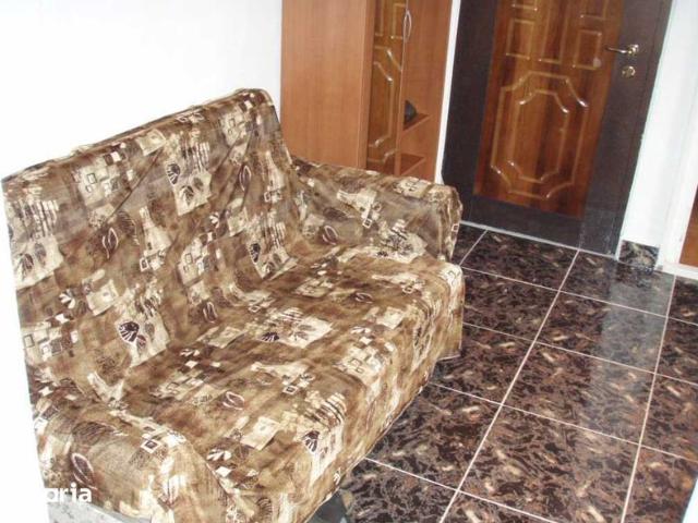 Proprietar ofer spre inchiriere ap.2 cam.decomandate mobilate complec