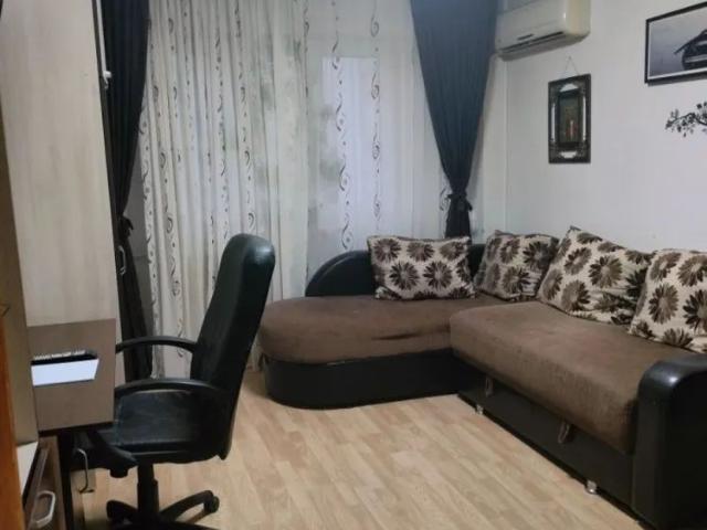 Proprietar închiriez apartament cu doua camere in zona Teiul Doamnei