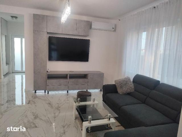 Proprietar inchiriez 1/2 duplex in MOSNITA VECHE disponibil imediat
