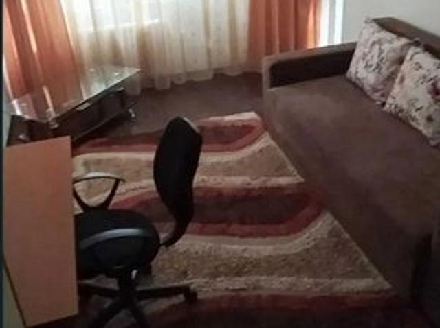 Proprietar inchiriez 2 camere et1, sect.5, cu loc parcare ADP