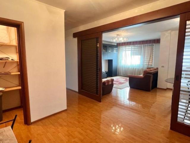 Proprietar închiriez 3 camere ULTRACENTRAL Pitești