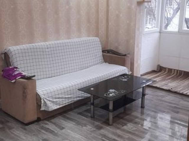 Proprietar inchiriez ap 2 cam