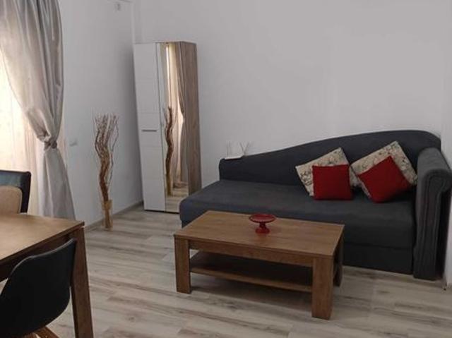 Proprietar inchiriez ap 2 camere