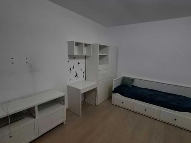 Proprietar inchiriez ap 2 camere Leonida