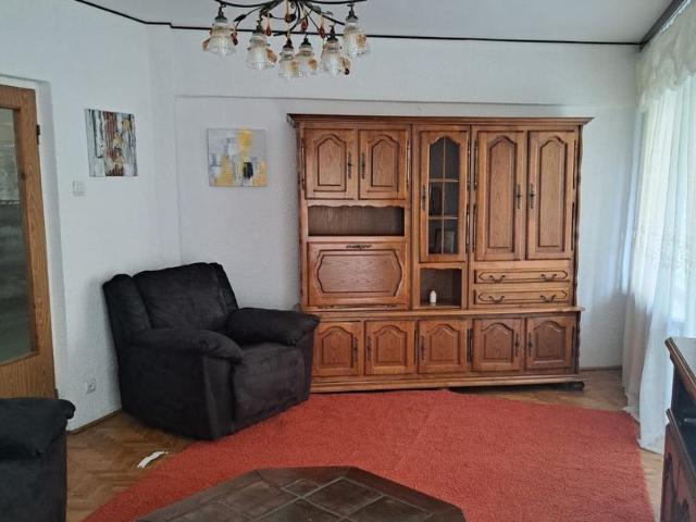 Proprietar Inchiriez Ap 3 cam Pasaj Obor