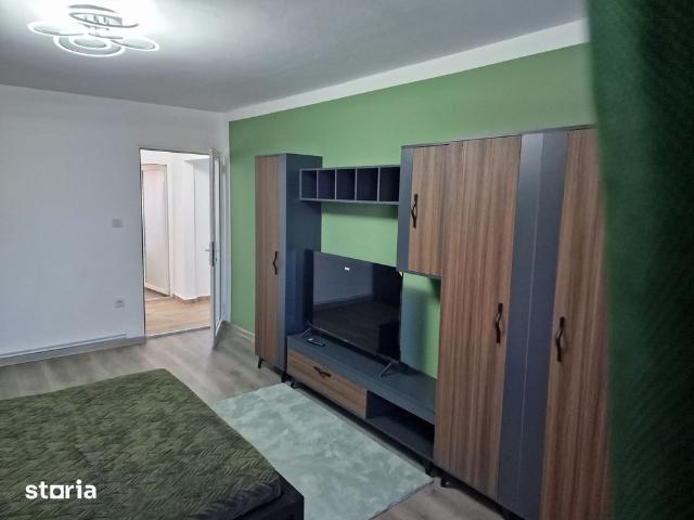 Proprietar închiriez aparent 2 camere Calea Aradului confort 1
