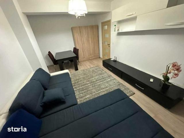 Proprietar inchiriez apartament cu 2 camera decomandat