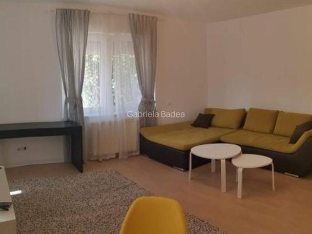 Proprietar: inchiriez apartament de 2 camere la 5 min de metrou Mihai Bravu