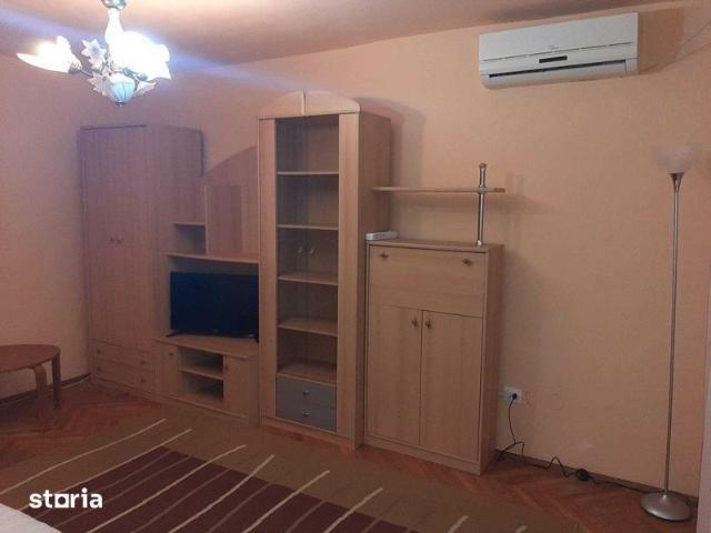 Proprietar inchiriez apartament 1 camera