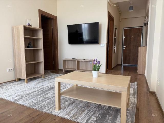 Proprietar, Închiriez apartament 2 camere cu loc de parcare subteran