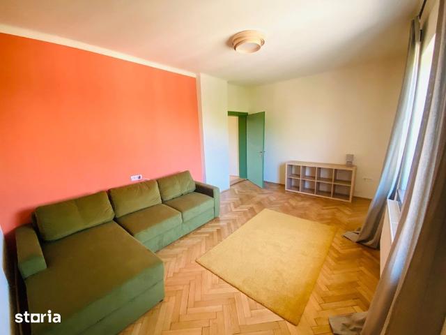 Proprietar, inchiriez apartament 2 camere in centrul Timisoarei
