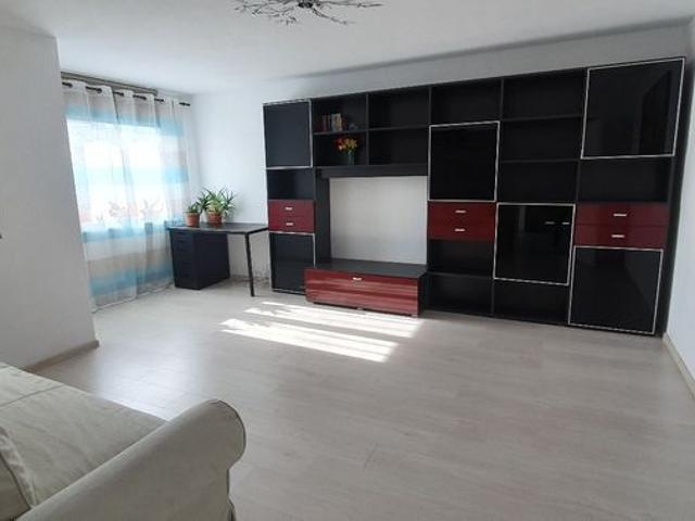 Proprietar, inchiriez apartament 2 camere