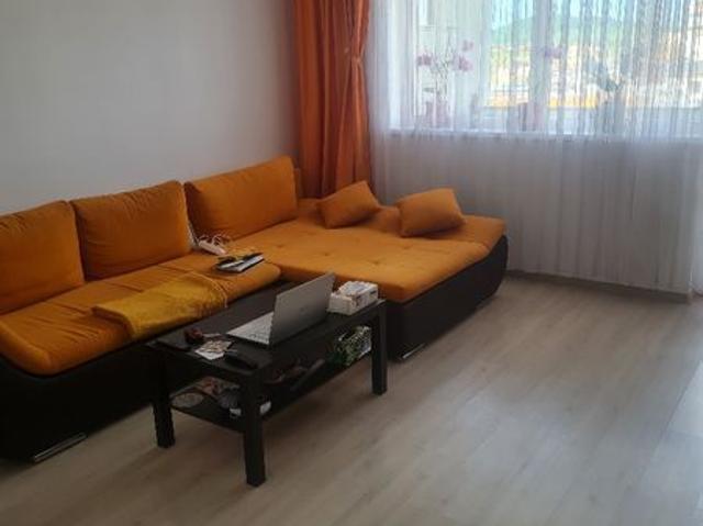 Proprietar inchiriez apartament 3 cam Sanpetru Subcetate