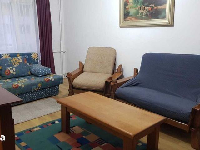 PROPRIETAR inchiriez apartament 3 camere,et 2, str Brancusi Decebal