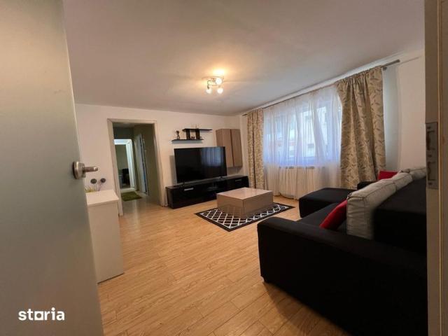Proprietar,inchiriez apartament 3 camere intersectia Lidia/Martirilor
