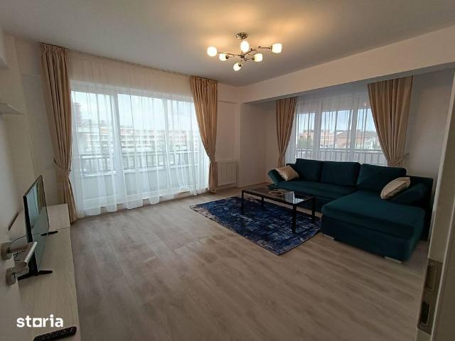 Proprietar inchiriez Apartament 3 camere +parcare, Tractorul Brașov