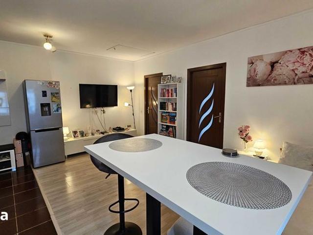Proprietar inchiriez apartament 3 camere Stejarului