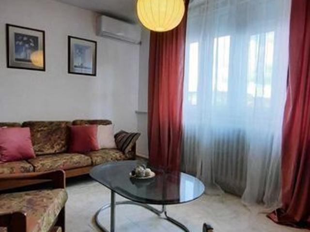 Proprietar inchiriez apartament