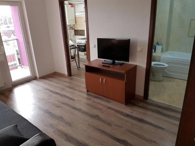 Proprietar închiriez garsoniera