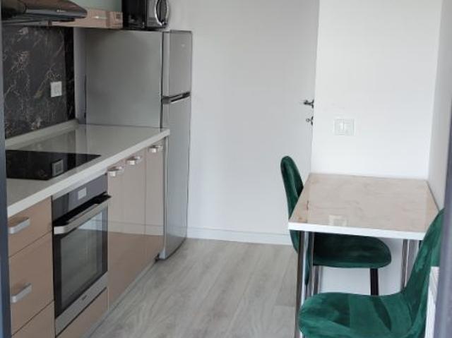PROPRIETAR inchiriez studio 1 camera in complex Poitiers Towers