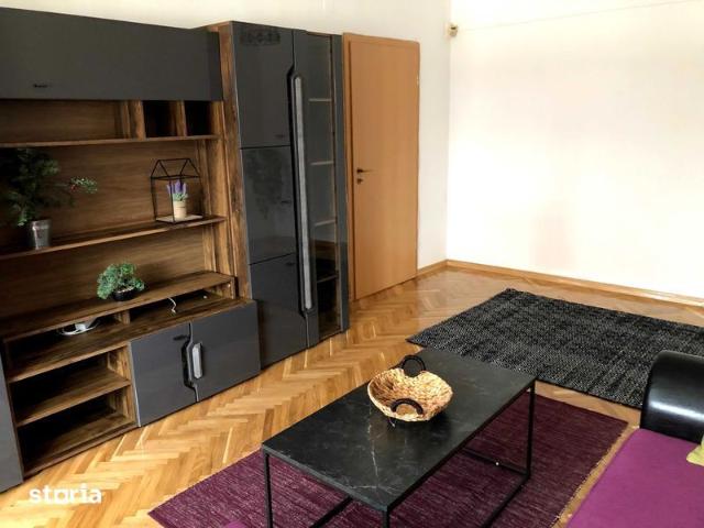 Proprietar, locuinta 2 camere decomandat BV S. BARNUTIU