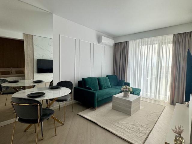 Proprietar Studio Dublu Cortina North designer