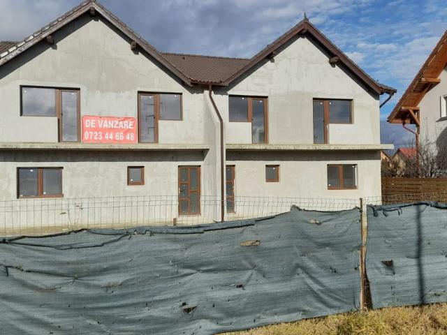Proprietar, vand casa tip duplex, zona excelenta!