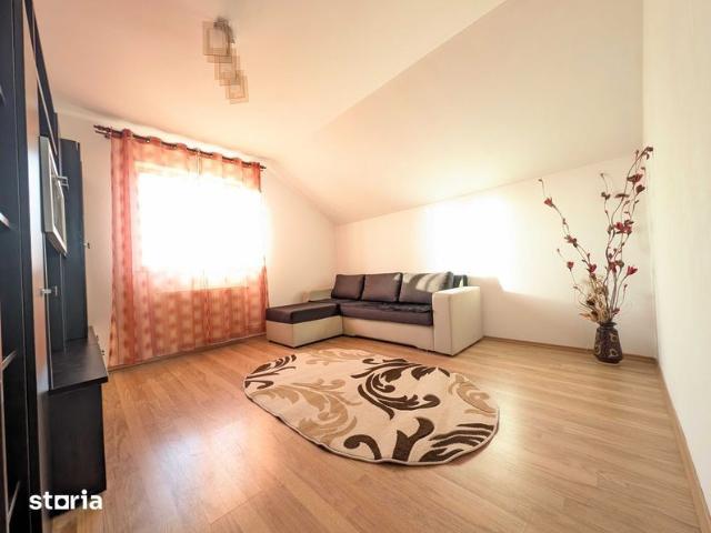 Proprietar vand casa + anexa