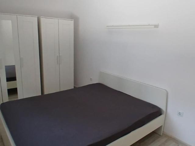 PROPRIETAR, VAND apartament 3 camere, Gradina, Loc de Parcare