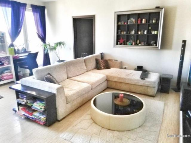 Proprietar vand apartament 3 camere in imobil nou zona