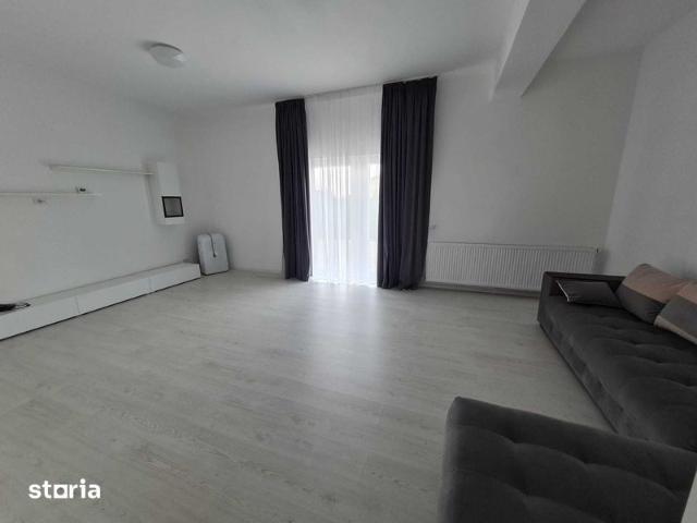 Proprietar Vila cu 4 camere,curte 500 mp,individuala