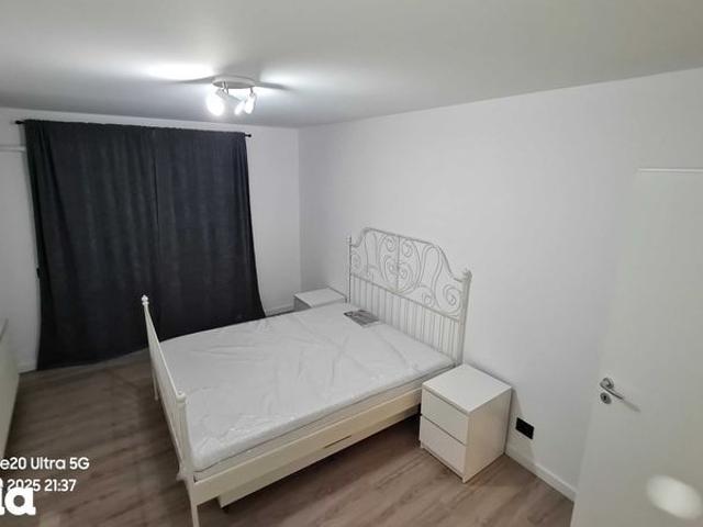 Proprietar, 2 camere central,nou renovat, parcare subterana