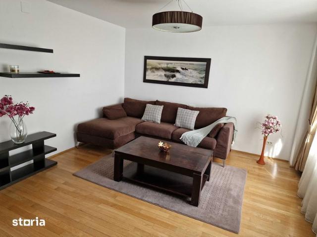 Proprietar 4 camere zona Decebal Centru Civic