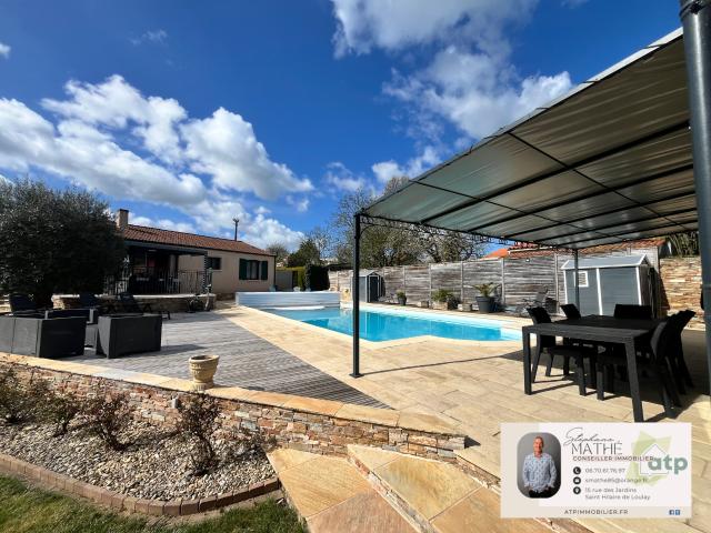 Propriété 3 ch + studio indépendant + pergola bio climatique + piscine, 1 800 m2 de terrain clos