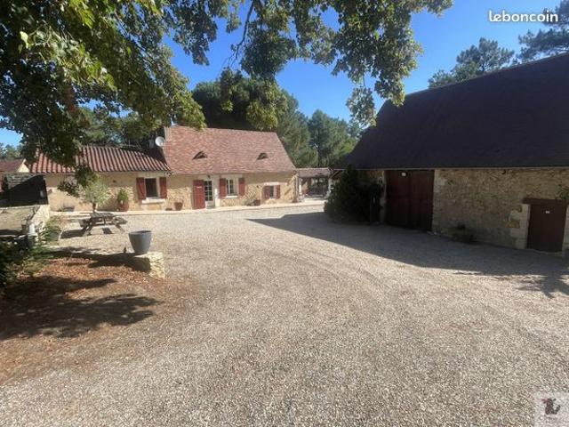 Propriété 3 pièces 105 m²