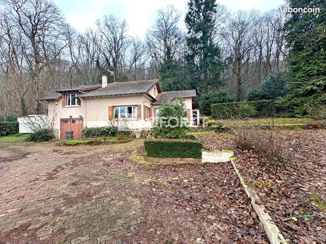 Propriété 3 pièces 100 m²