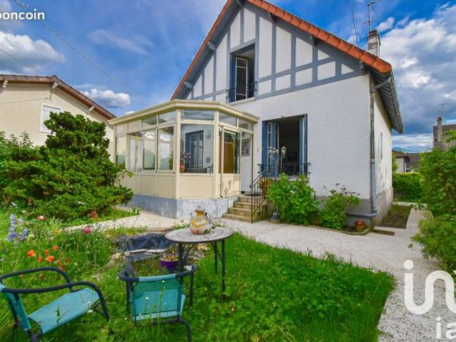 Propriété 3 pièces 115 m²