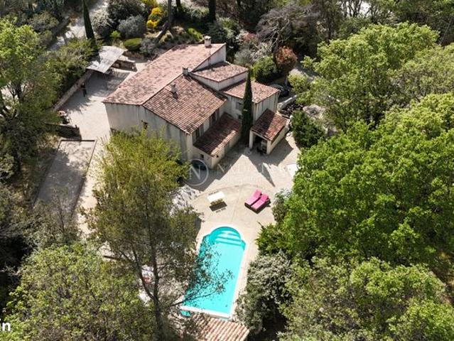 Propriété 3 pièces 120 m²