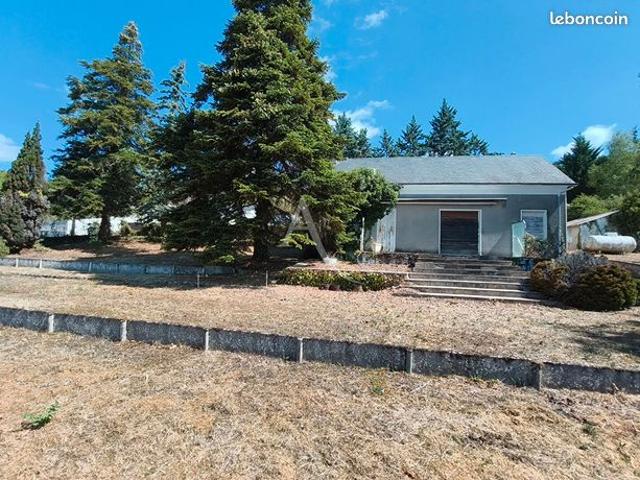 Propriété 3 pièces 135 m²