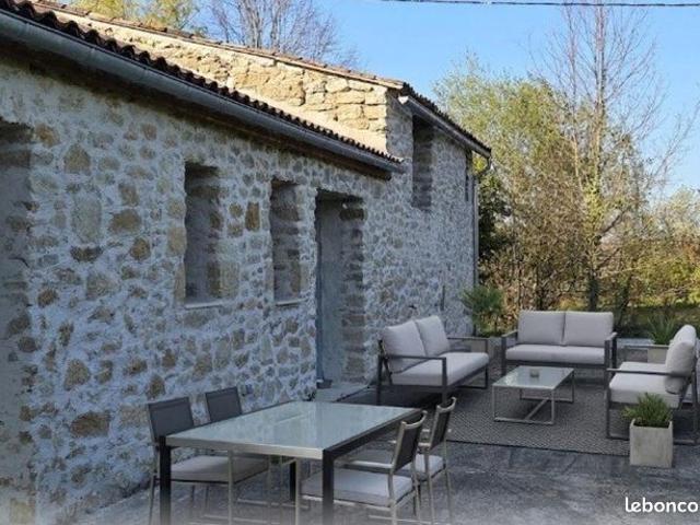 Propriété 3 pièces 130 m²