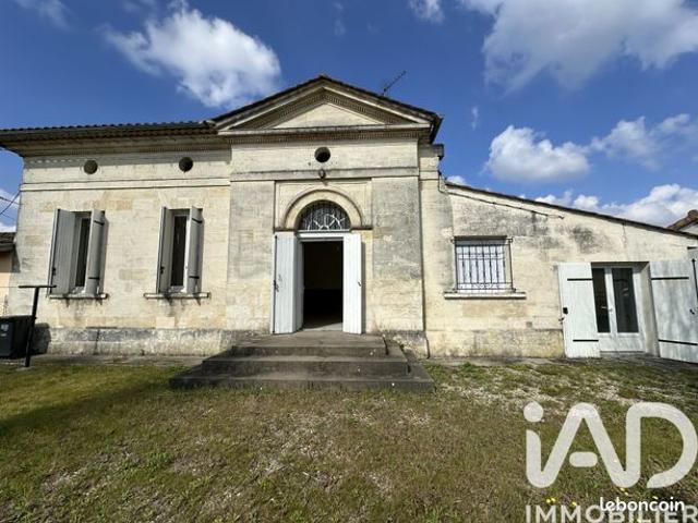 Propriété 3 pièces 143 m²