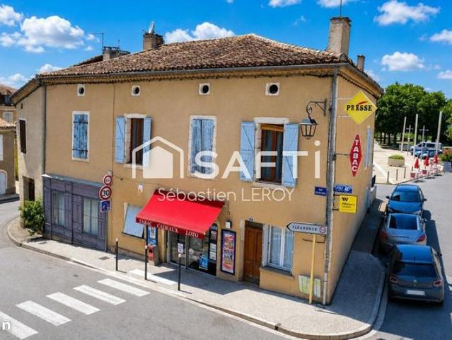Propriété 3 pièces 157 m²