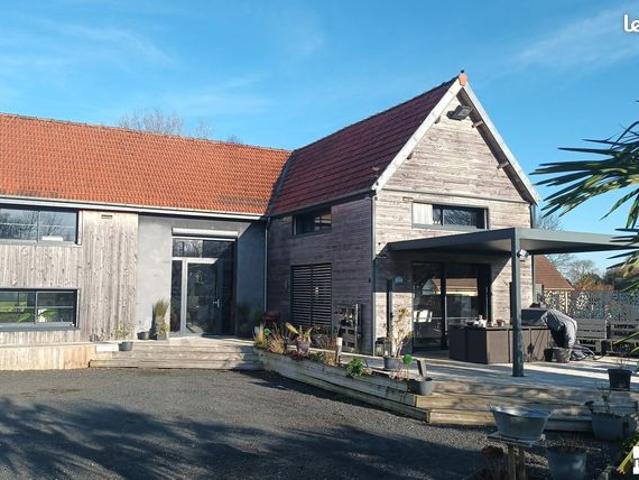 Propriété 3 pièces 158 m²