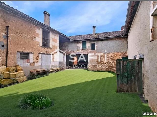 Propriété 3 pièces 160 m²