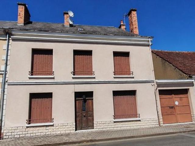 Propriété 3 pièces 160 m²