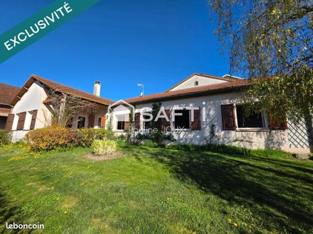 Propriété 3 pièces 160 m²