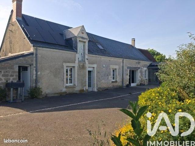 Propriété 3 pièces 182 m²