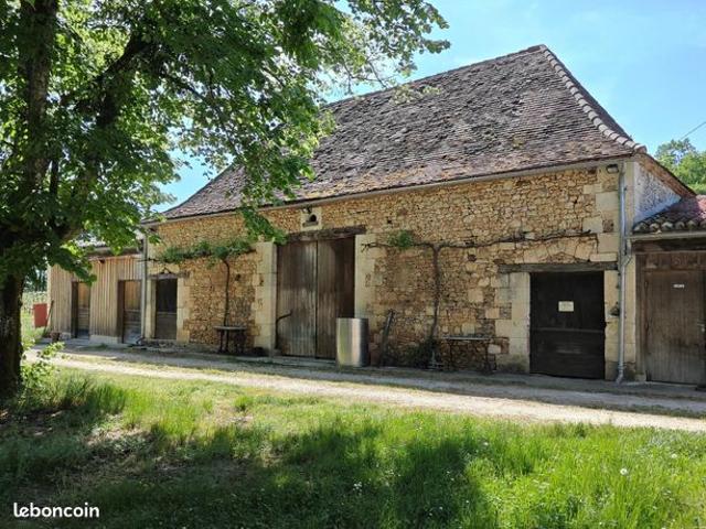 Propriété 3 pièces 19 m²